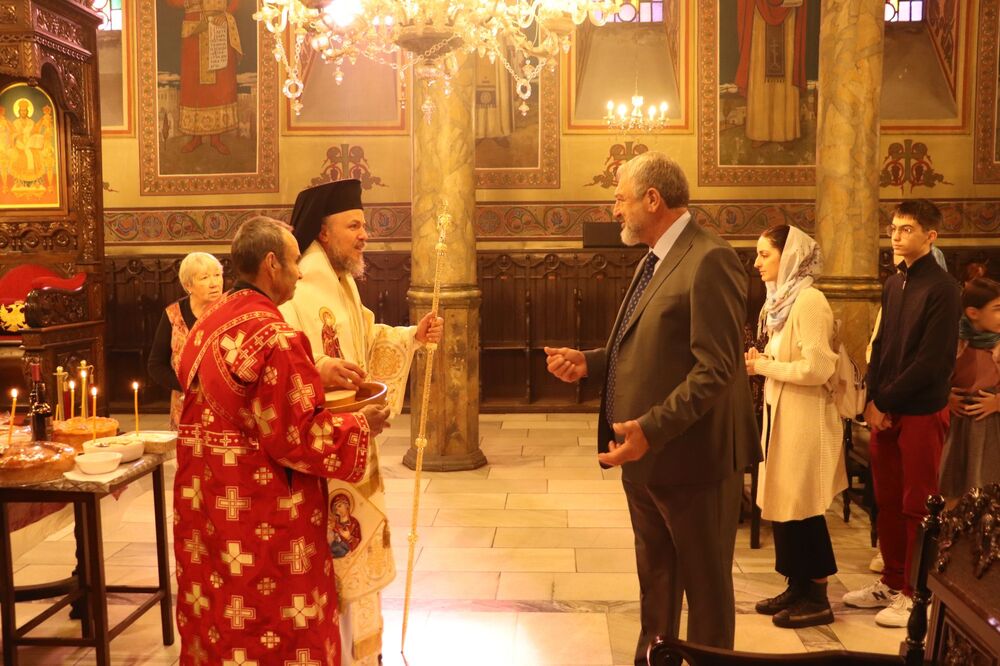 Областна администрация Русе: В катедралния храм „Света Троица“ в Русе бе отслужена панихида по случай Архангелова задушница 