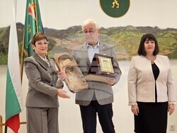 Тетевен - Общински съвет - тържествена сесия - почетен гражданин