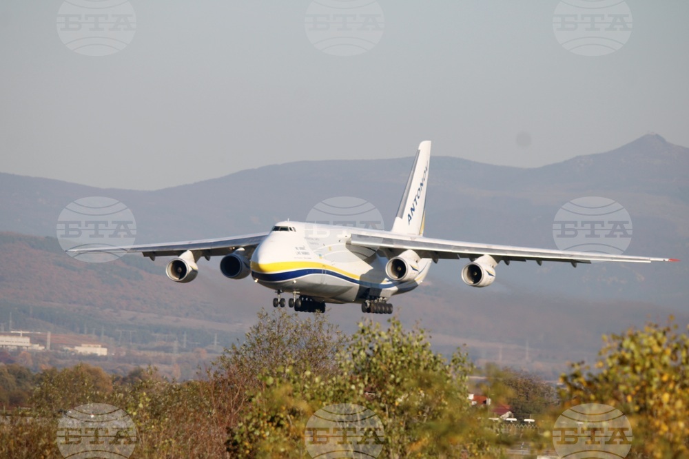 Летище „Васил Левски“-София - самолет Антонов-124 „Руслан“