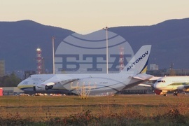 Летище „Васил Левски“-София - самолет Антонов-124 „Руслан“