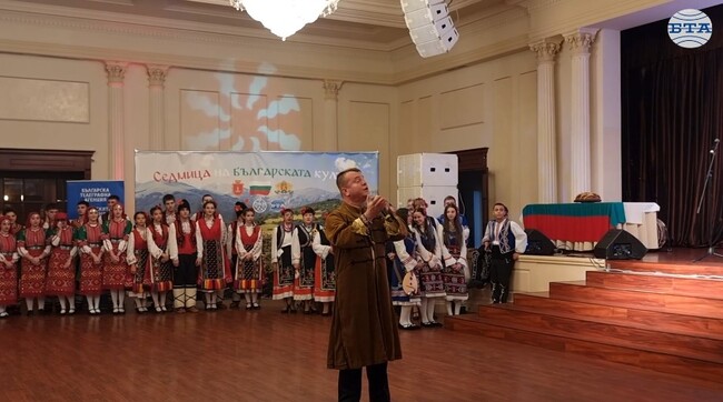 С голям концерт и посещение в пресклуба на БТА в Одеса българският изпълнител Илия Луков поздрави бесарабските българи по случай Деня на будителите