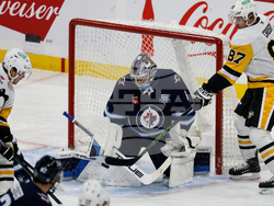 Penguins Jets Hockey