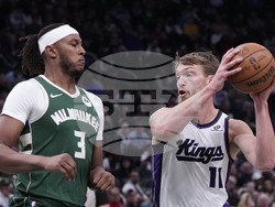 Kings Bucks Basketball