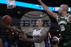 Kings Bucks Basketball