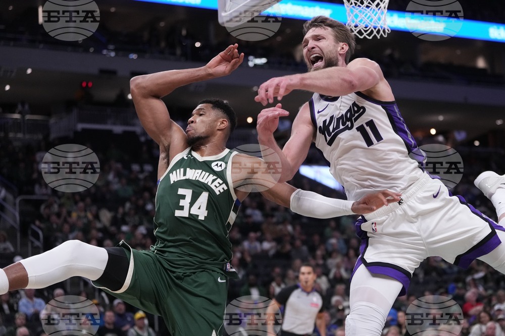 Kings Bucks Basketball