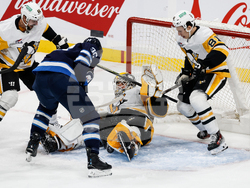 Penguins Jets Hockey