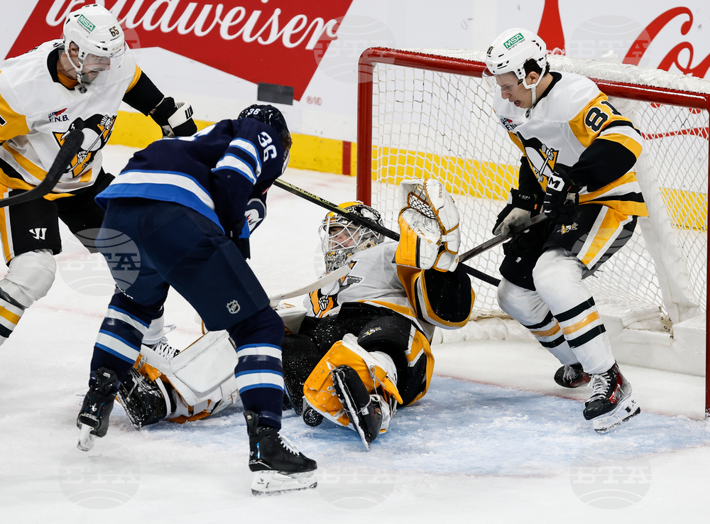 Penguins Jets Hockey