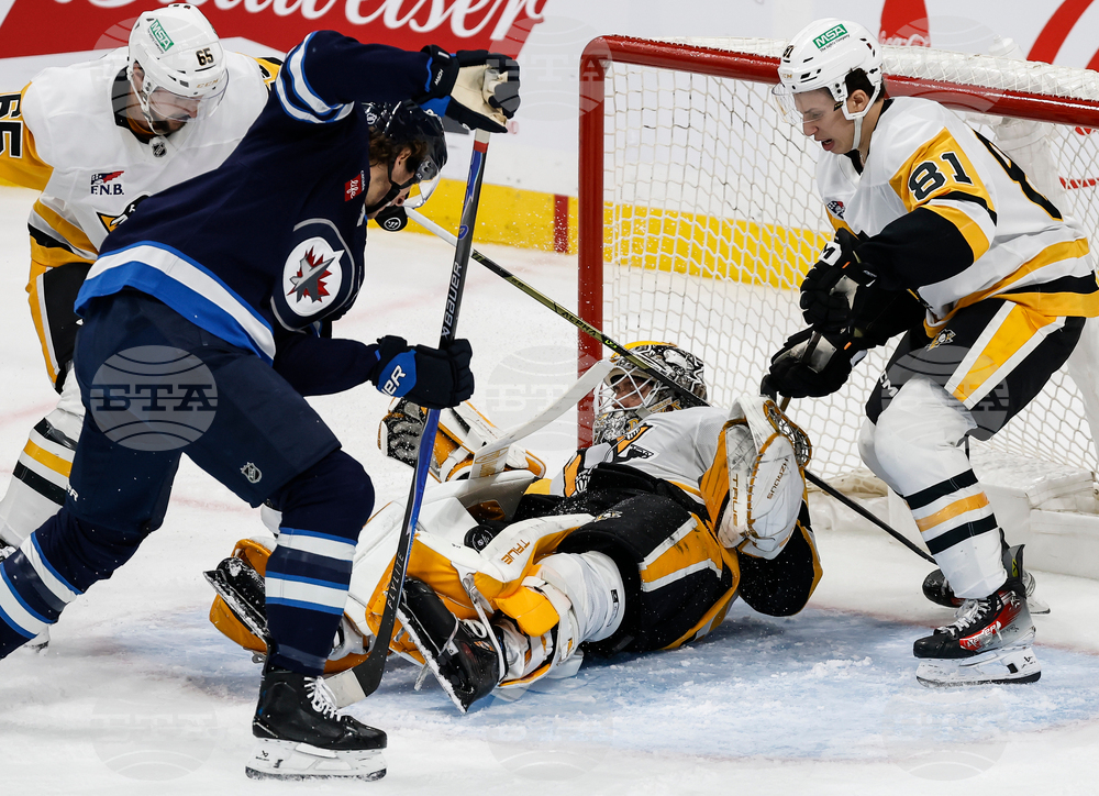 Penguins Jets Hockey