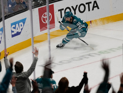 Avalanche Sharks Hockey