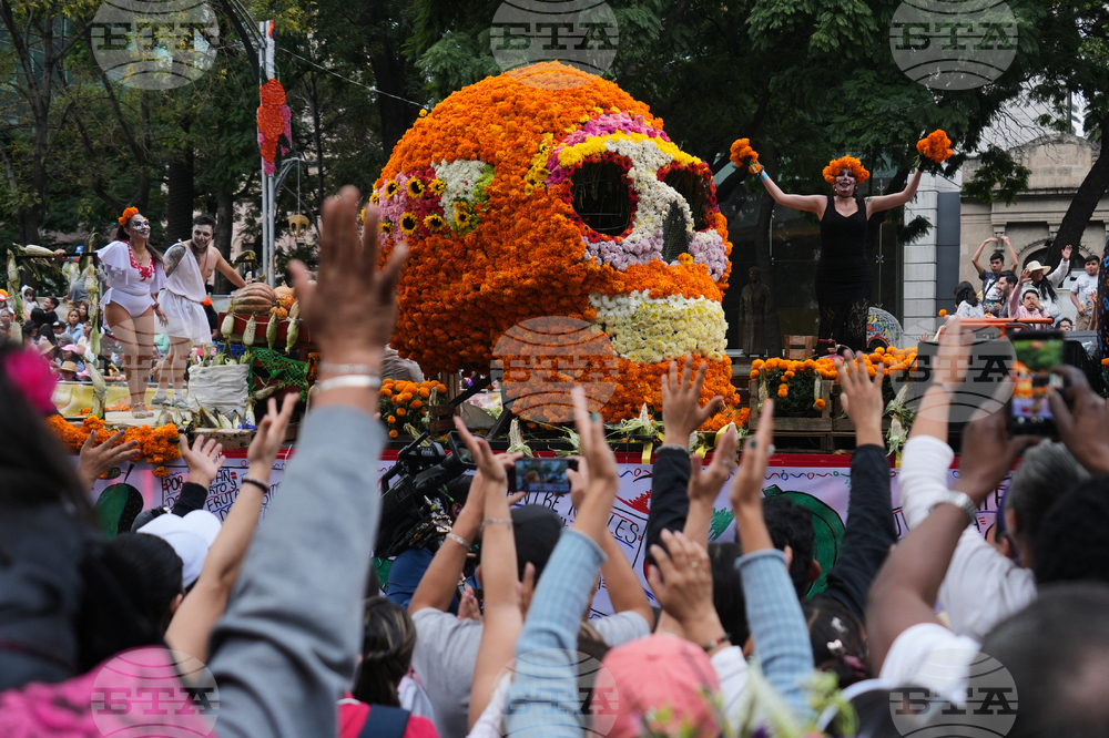 APTOPIX Mexico Day of the Dead