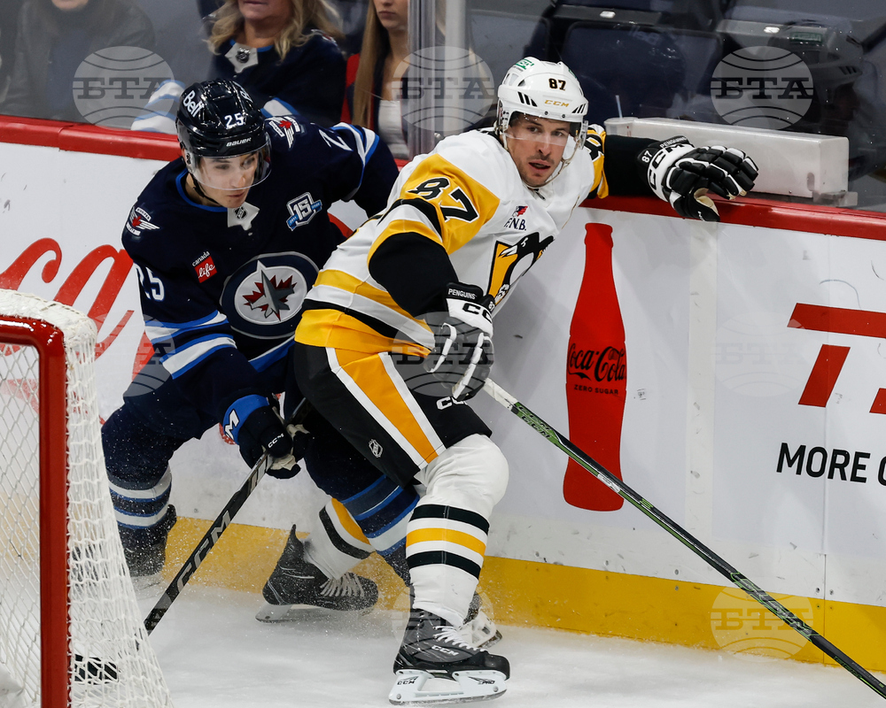 Penguins Jets Hockey