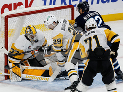 Penguins Jets Hockey