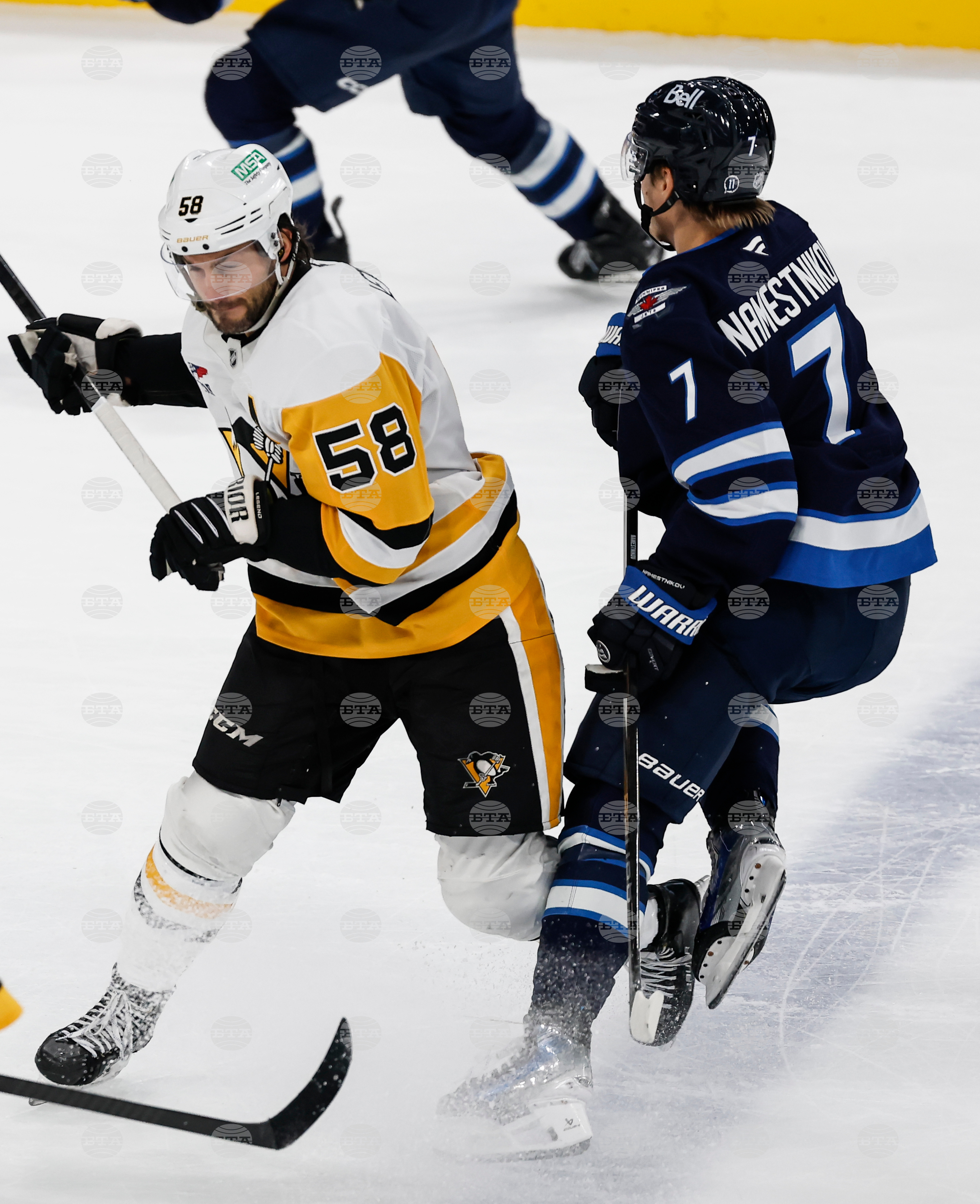 Penguins Jets Hockey