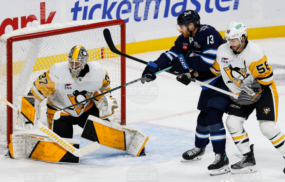 Penguins Jets Hockey