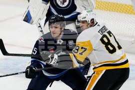 Penguins Jets Hockey