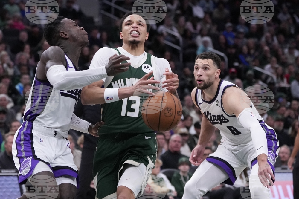 Kings Bucks Basketball