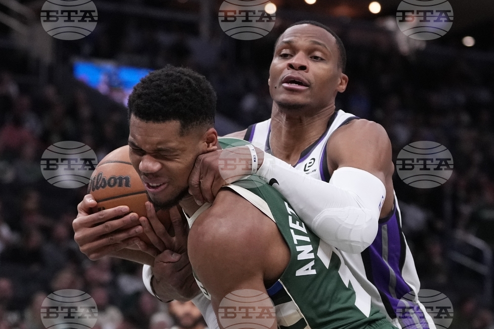 Kings Bucks Basketball