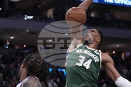 Kings Bucks Basketball