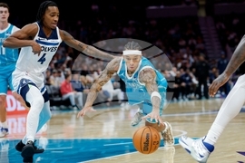 Timberwolves Hornets Basketball