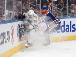 Blackhawks Oilers Hockey