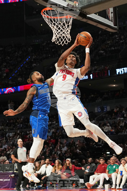 APTOPIX Mexico Mavericks Pistons Basketball