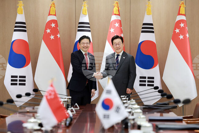 Южна Корея и Сингапур подписаха меморандуми за разбирателство за изкуствения интелект и екологичното корабоплаване