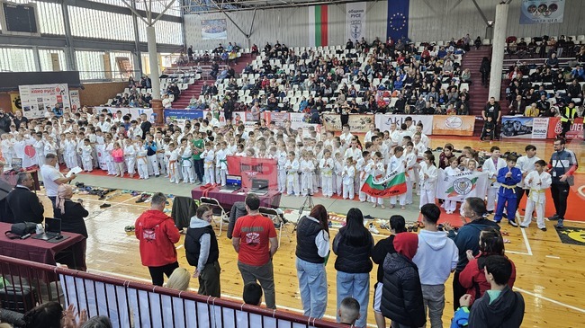 Открит турнир по джудо събра над 300 деца от цяла България в Русе 