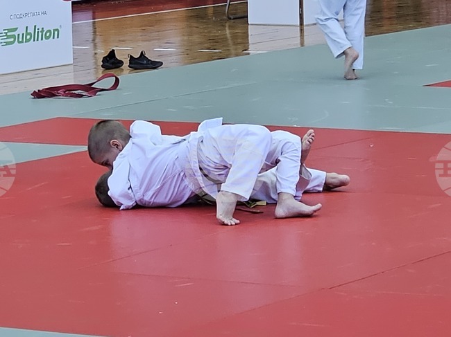 Експерт на Международната федерация води треньорски семинар по джудо в Пазарджик