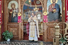 Шумен - храм „Свети Три Светители“ - неделна служба