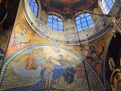 Ловеч - света литургия - храм „Света Троица”