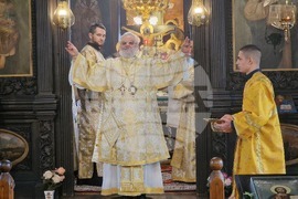 Стара Загора - храм „Света Троица“ - литургия