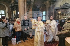 Стара Загора - храм „Света Троица“ - литургия