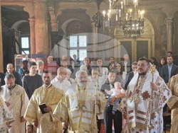 Стара Загора - храм „Света Троица“ - литургия