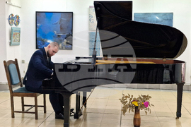 Монтана - Марио Бобоцов - концерт - пиано