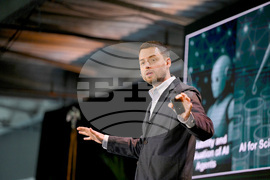 OpenAI-Safety Leader