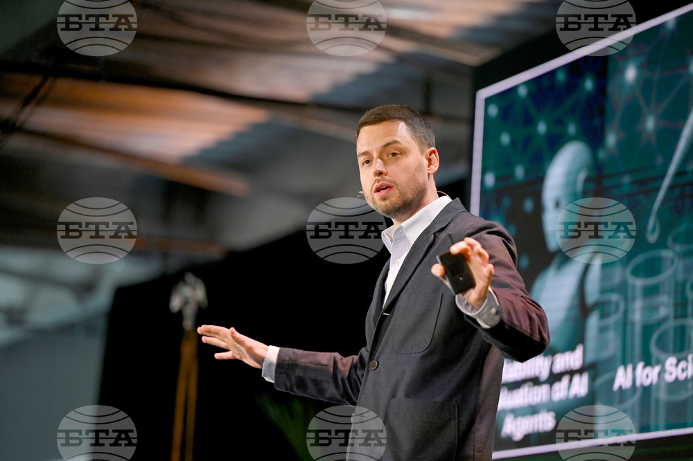 OpenAI-Safety Leader