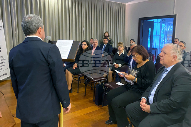 Конференция по случай 155 години от учредяването на Българската екзархия и 80 години от вдигането на схизмата се състоя в Истанбул