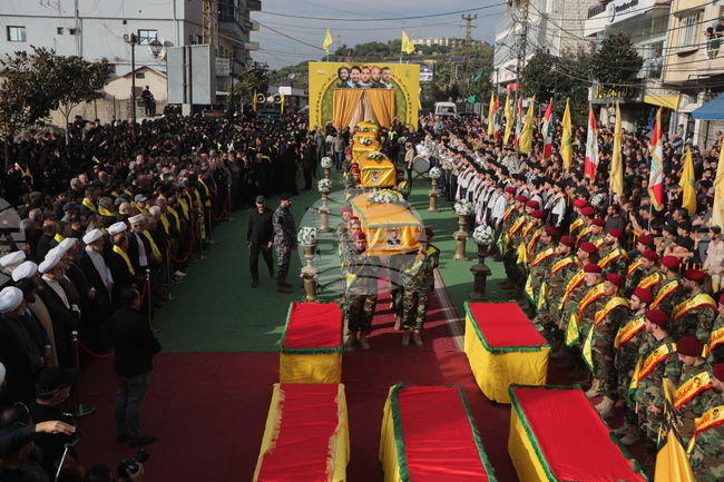 Израел заяви, че е убил 700 бойци на "Хизбула" от началото на операцията срещу групировката