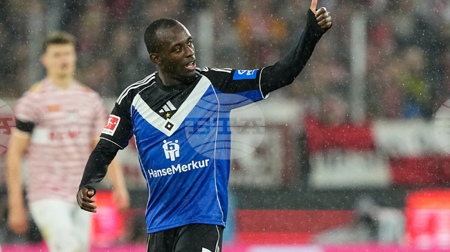 Полузащитникът на Хамбургер ШФ Жан-Люк Домп бе наказан от клуба заради шофиране в нетрезво състояние