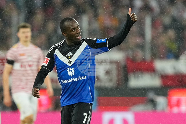 Полузащитникът на Хамбургер ШФ Жан-Люк Домп бе наказан от клуба заради шофиране в нетрезво състояние