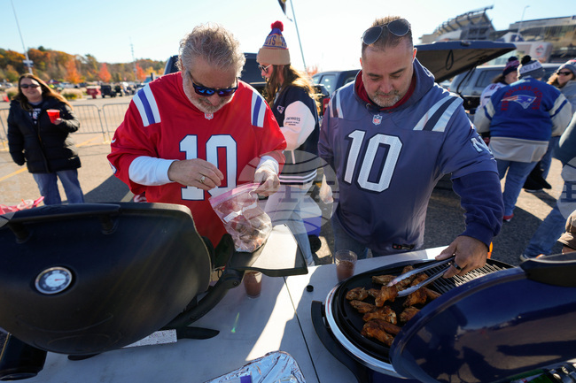 Falcons Patriots Football