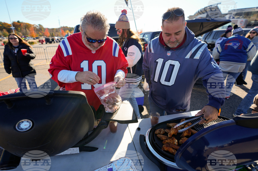 Falcons Patriots Football