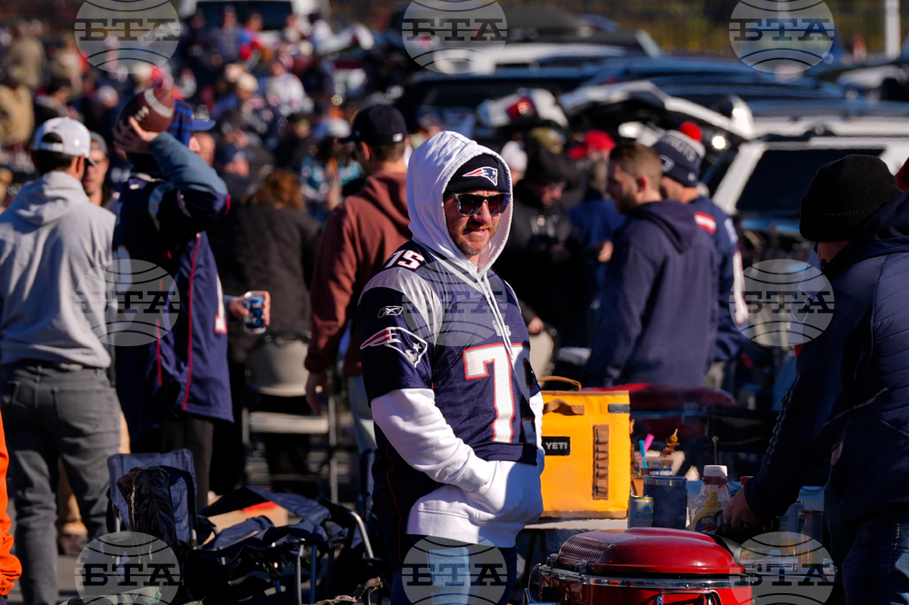Falcons Patriots Football