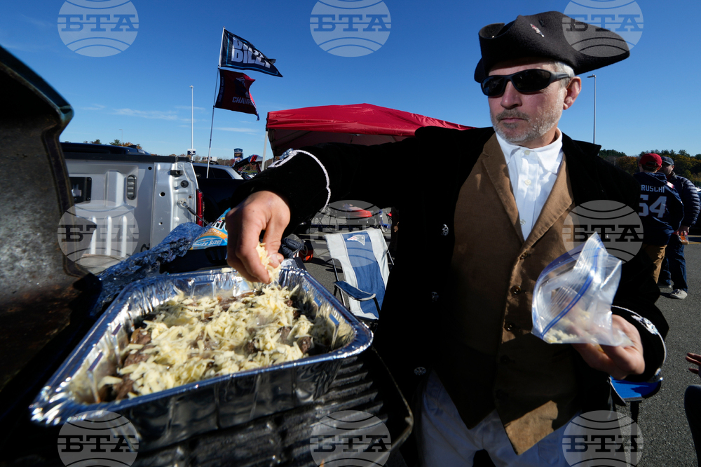 Falcons Patriots Football