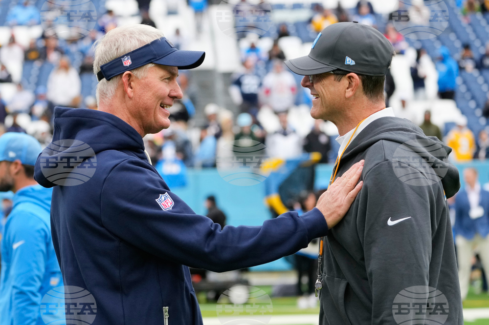 Chargers Titans Football