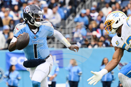 Chargers Titans Football