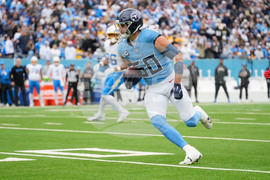 Chargers Titans Football