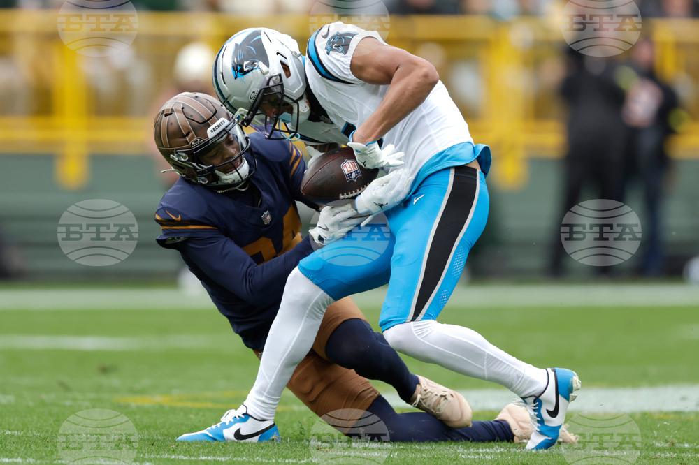 Panthers Packers Football