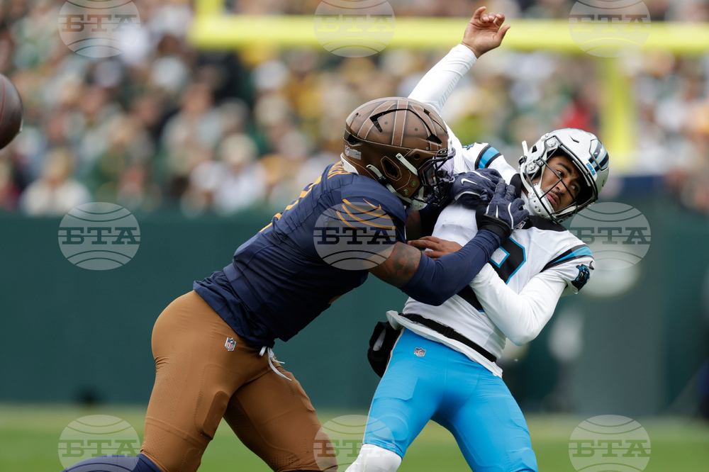 Panthers Packers Football