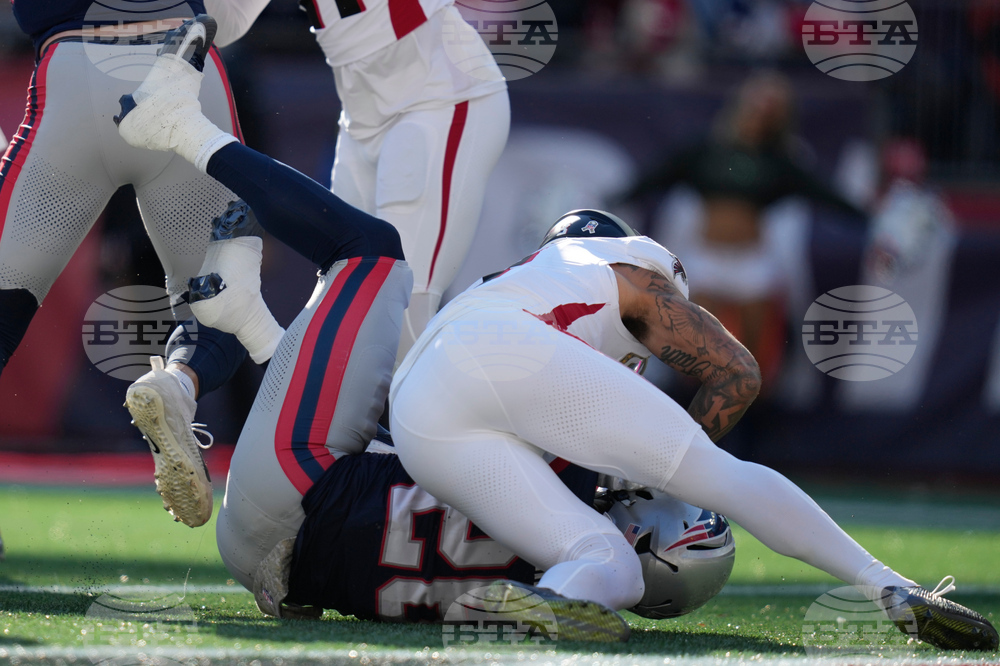 Falcons Patriots Football